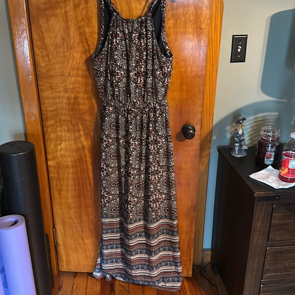 Athleta maxi dress tribal print built in bra elastic waist and pockets